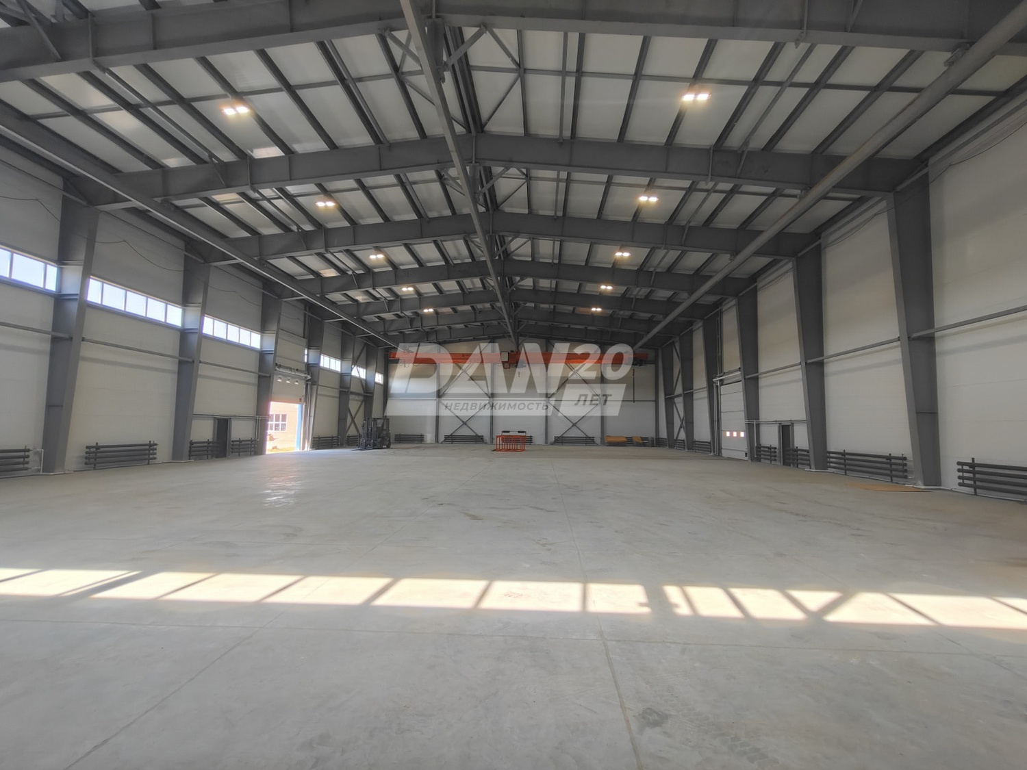 Склад 1400 м²