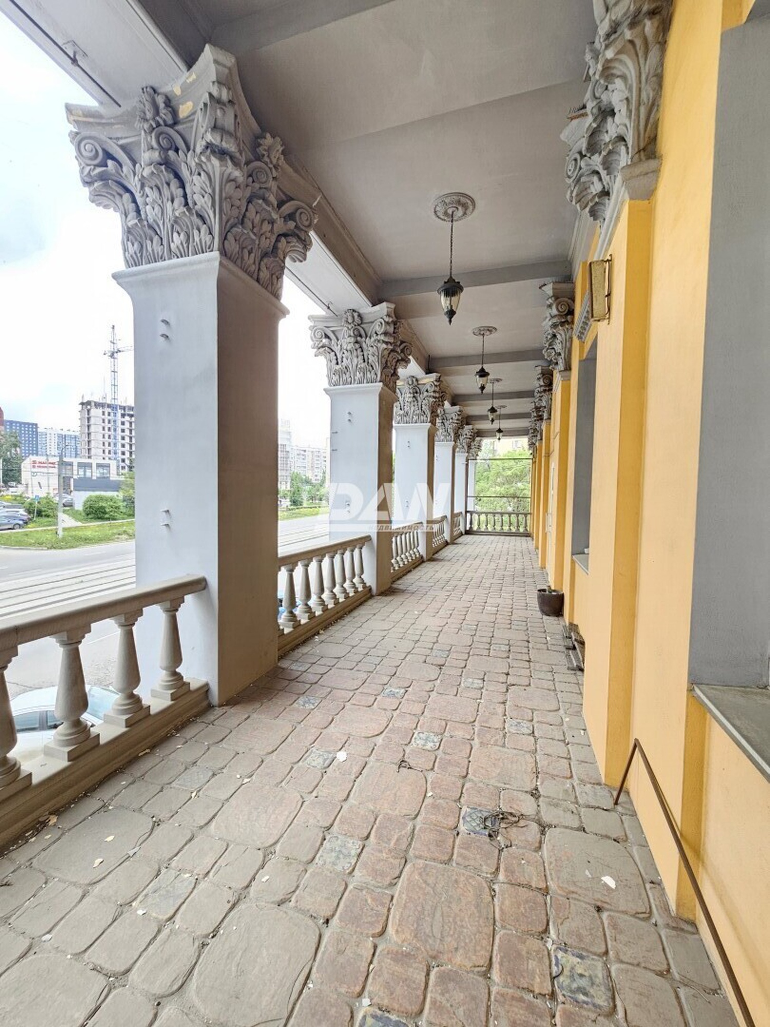 Торговое помещение 1439,5 м²