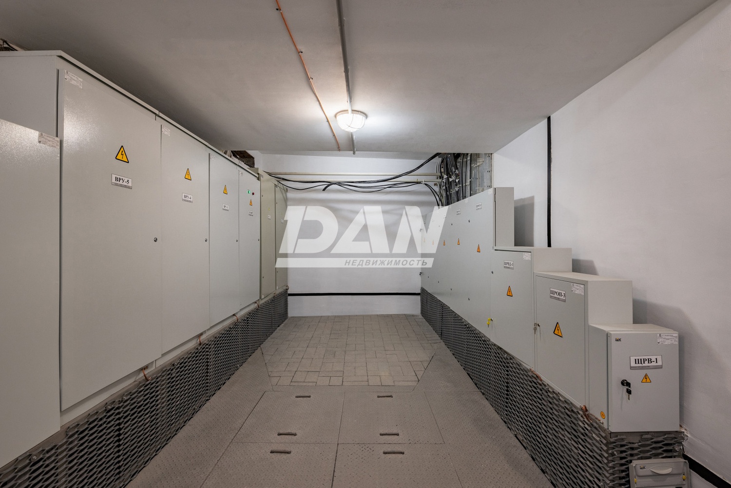 Торговая площадь 13515 м²