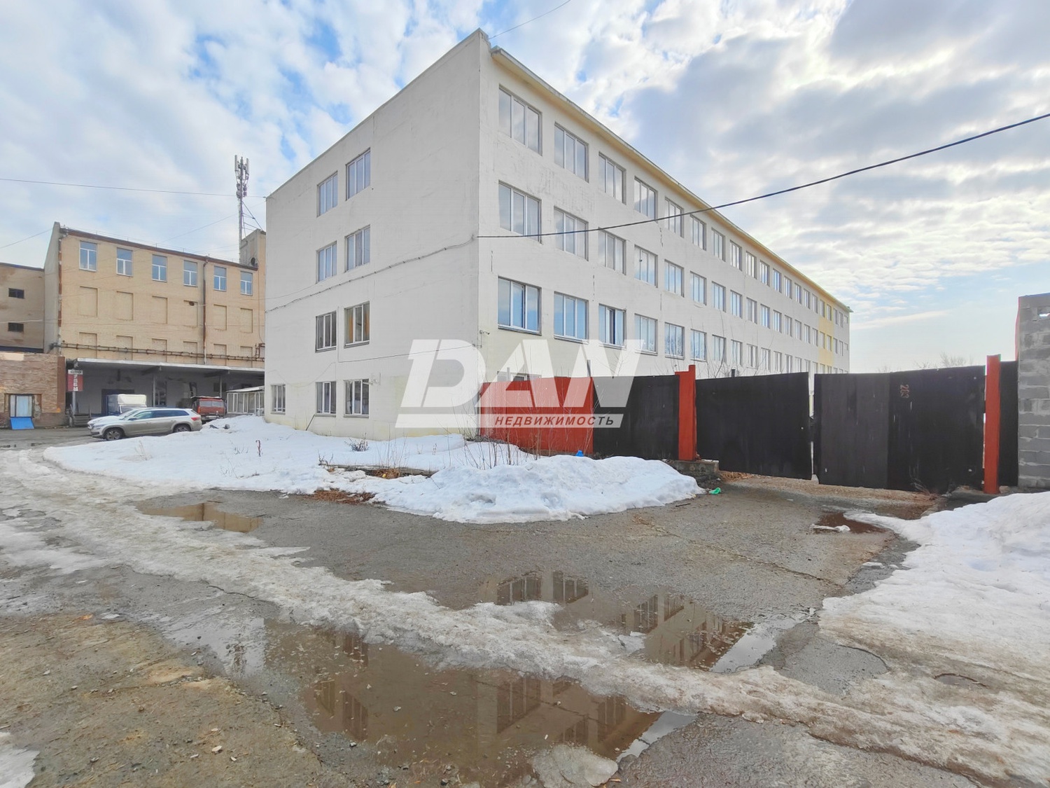 Помещение свободного назначения 4439,9 м²