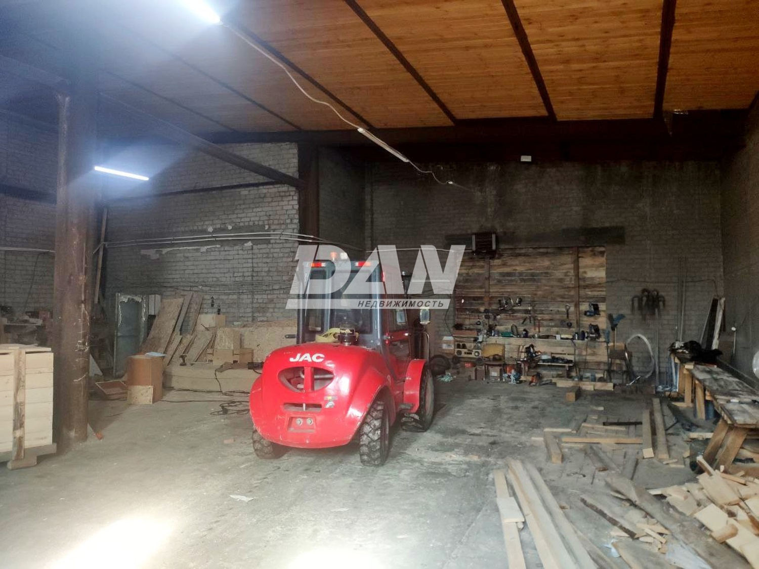 Склад 372,1 м²