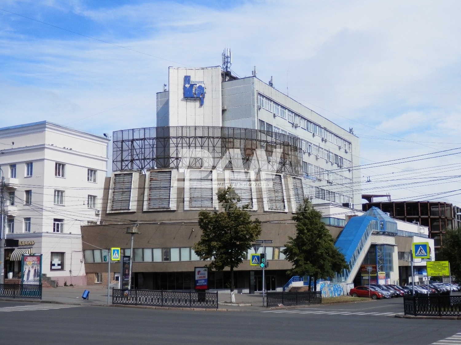 Торговая площадь 215,8 м²