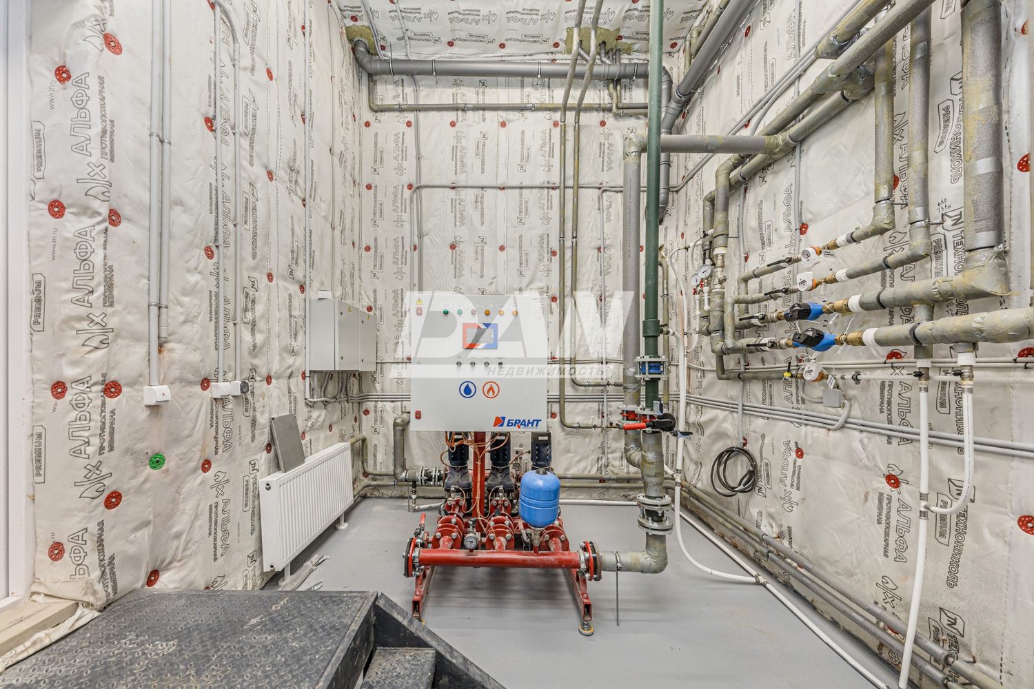 Помещение свободного назначения 641,3 м²