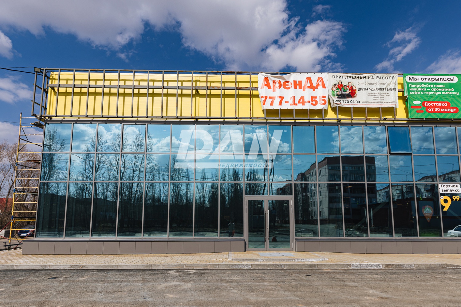 Торговое помещение 378,3 м²