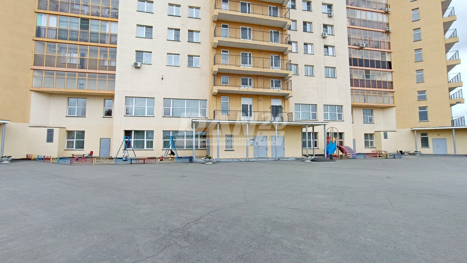 Помещение свободного назначения 310 м²