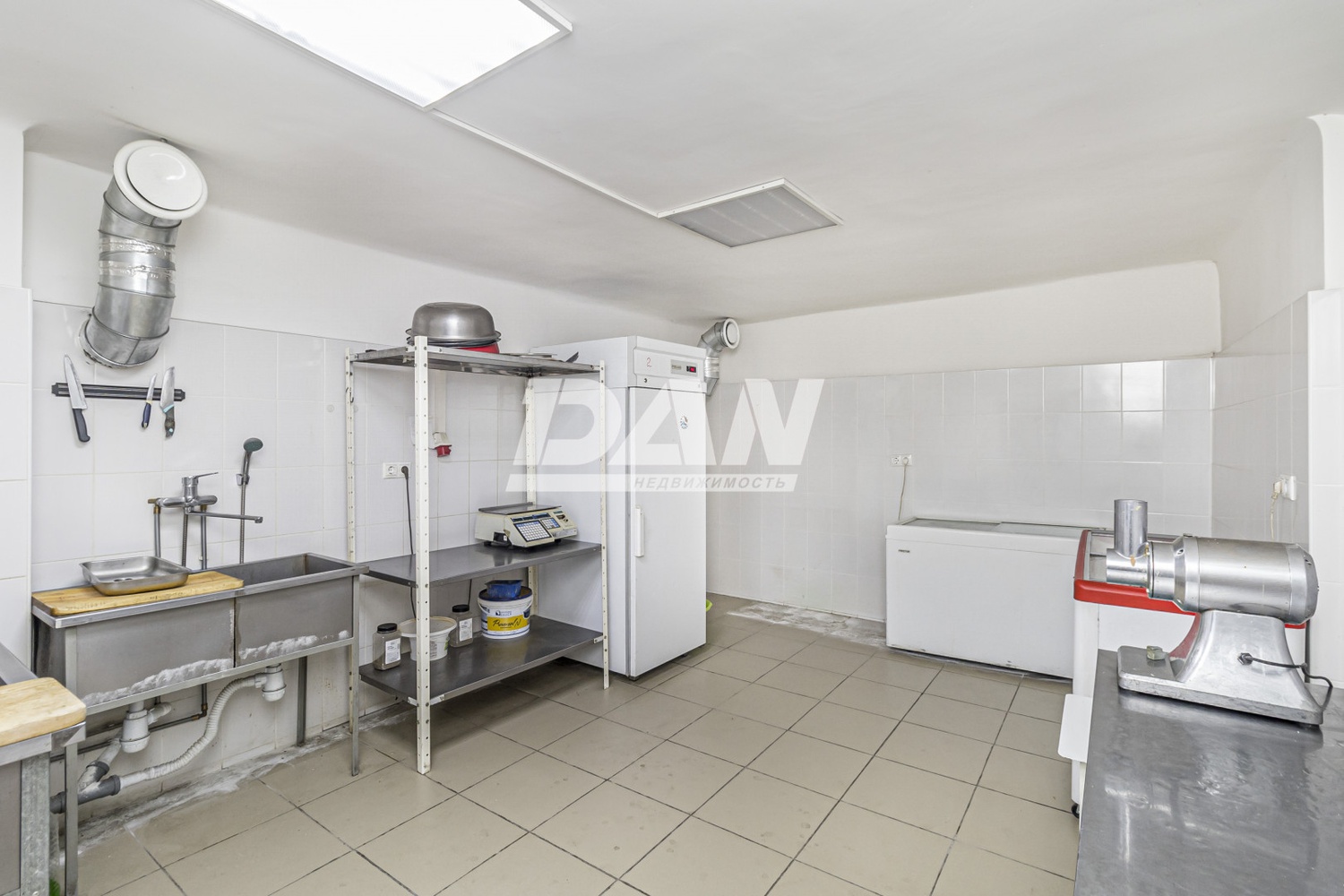 Производственное помещение 372 м²