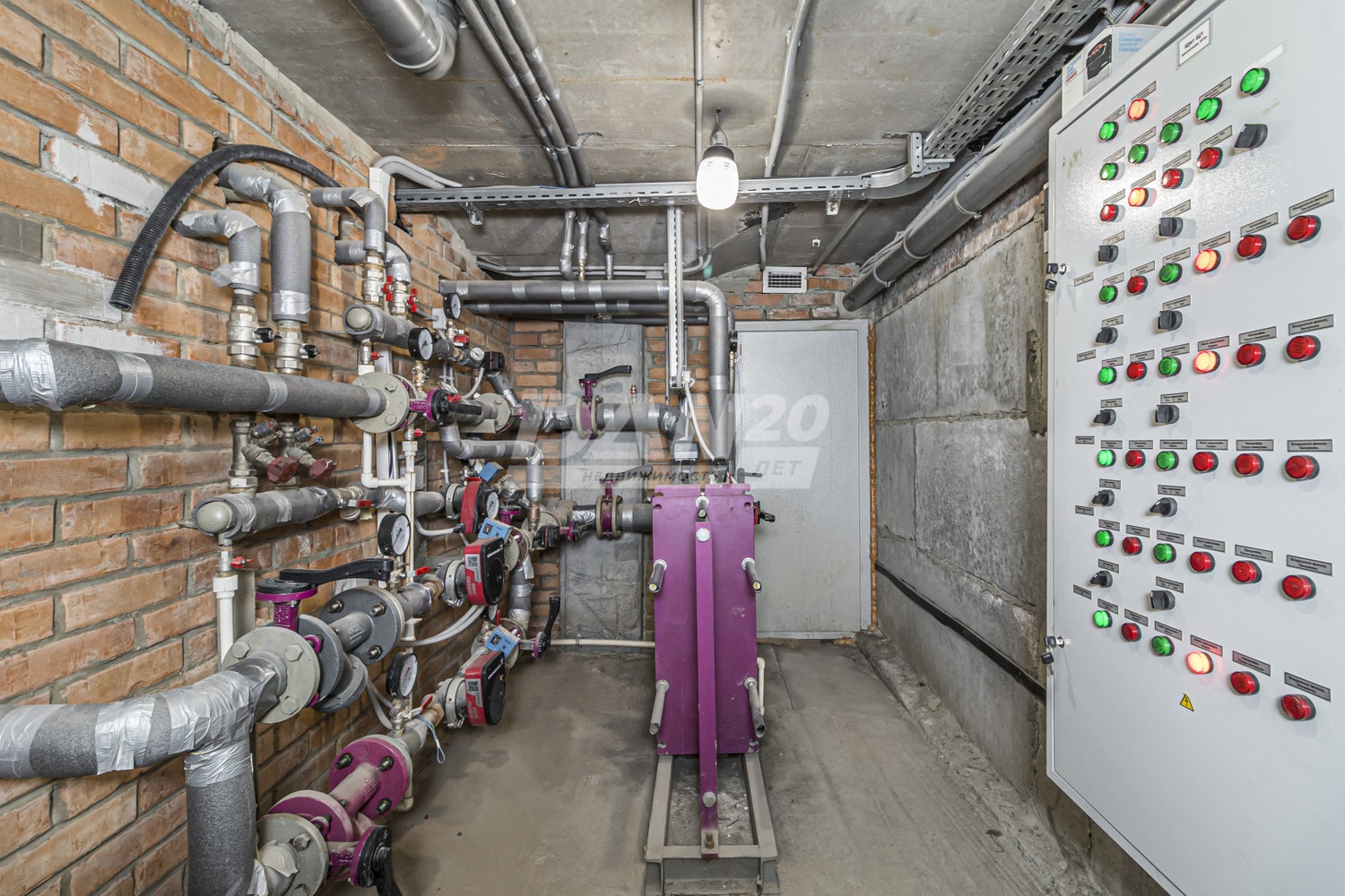 Помещение свободного назначения 1212,8 м²