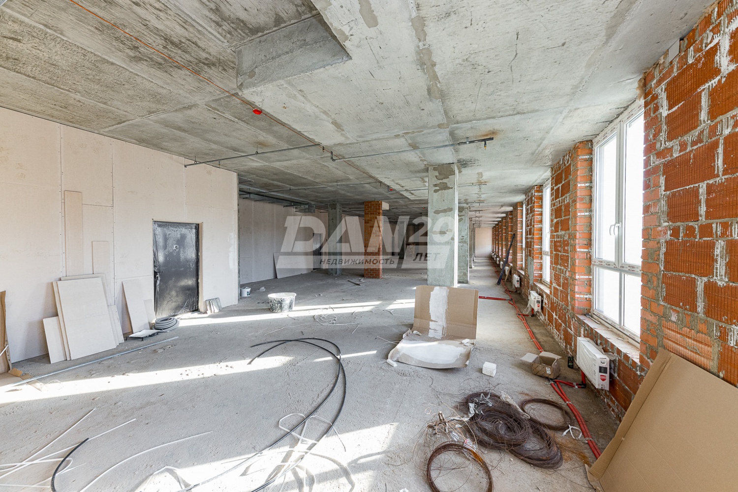 Торговая площадь 316,8 м²