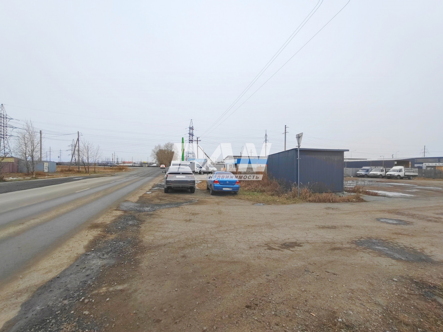 Земли коммерческого назначения 2000 м²