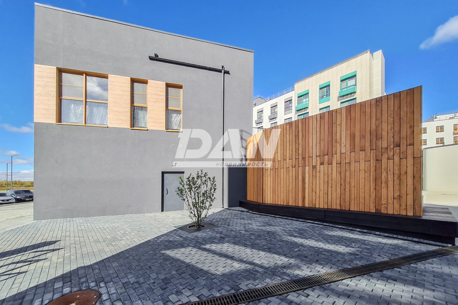 Торговая площадь 599,7 м²