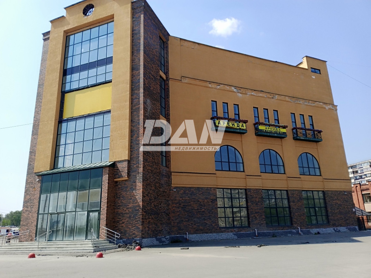 Помещение свободного назначения 300 м²