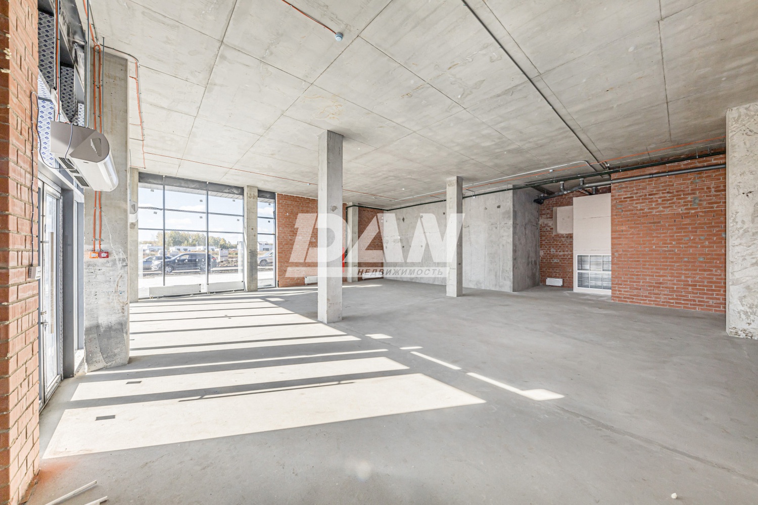 Помещение свободного назначения 641,3 м²