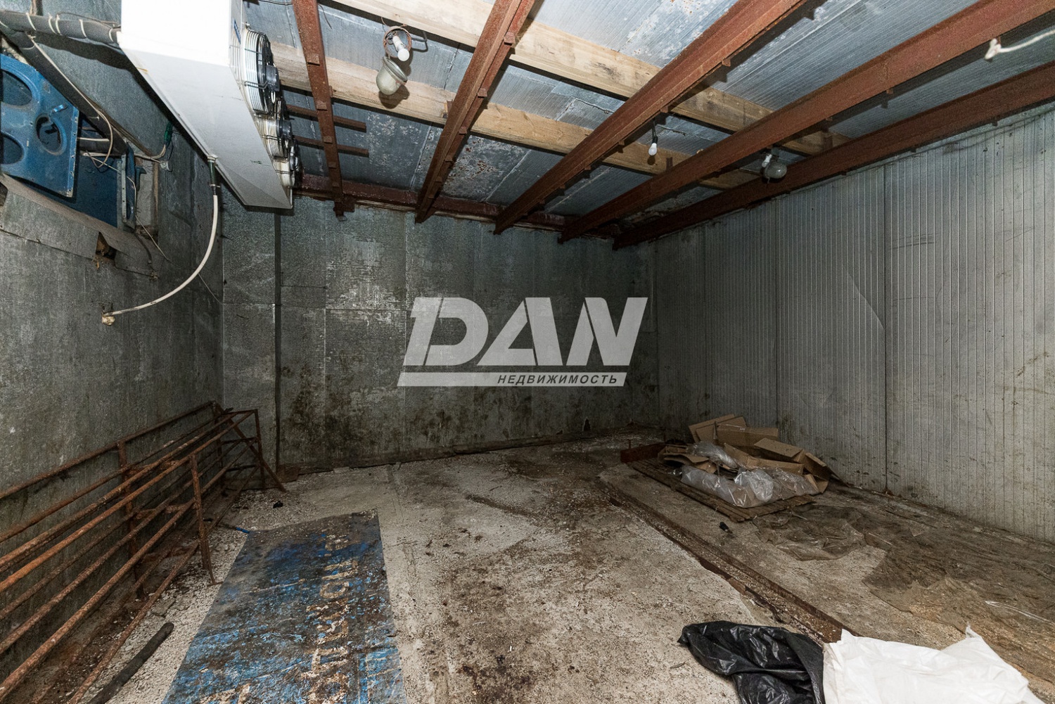 Помещение свободного назначения 276 м²