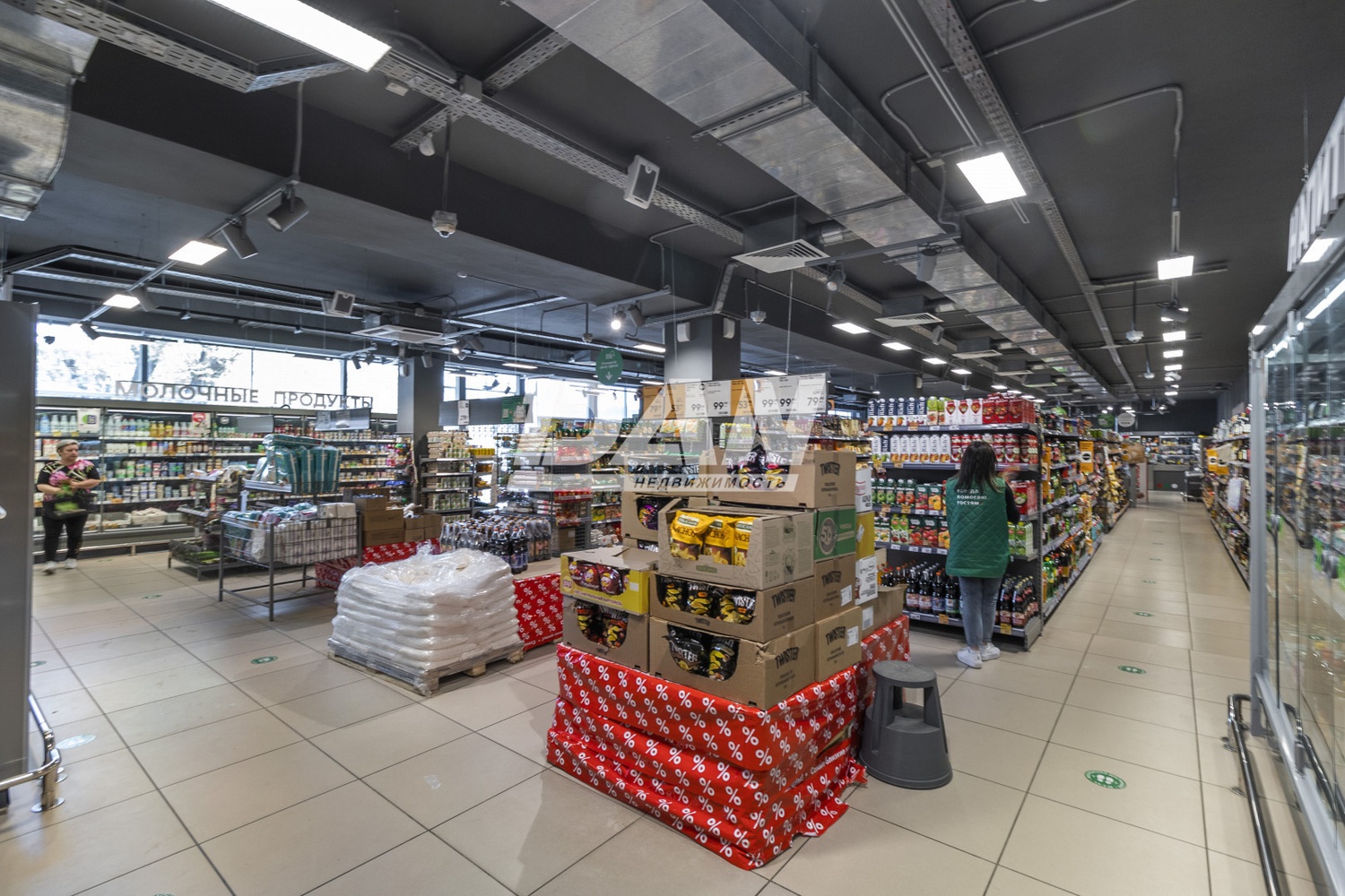 Торговая площадь 3431 м²