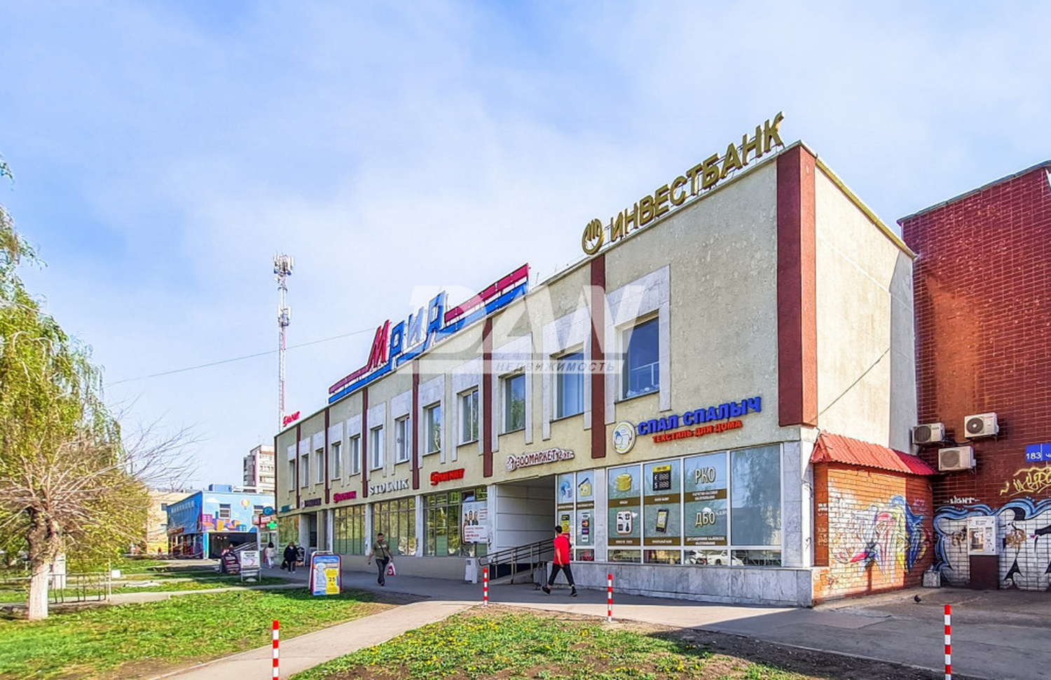 Торговое помещение 100 м²