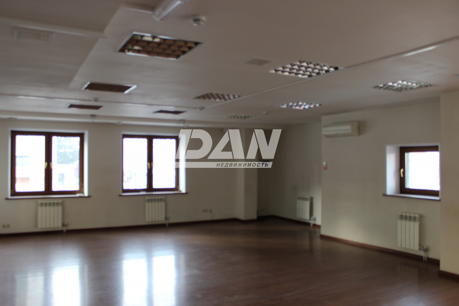 Помещение свободного назначения 897,7 м²