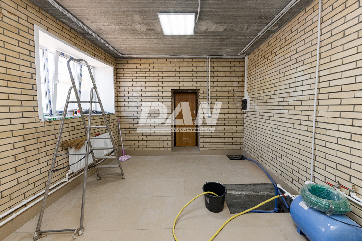 Торговое помещение 461 м²