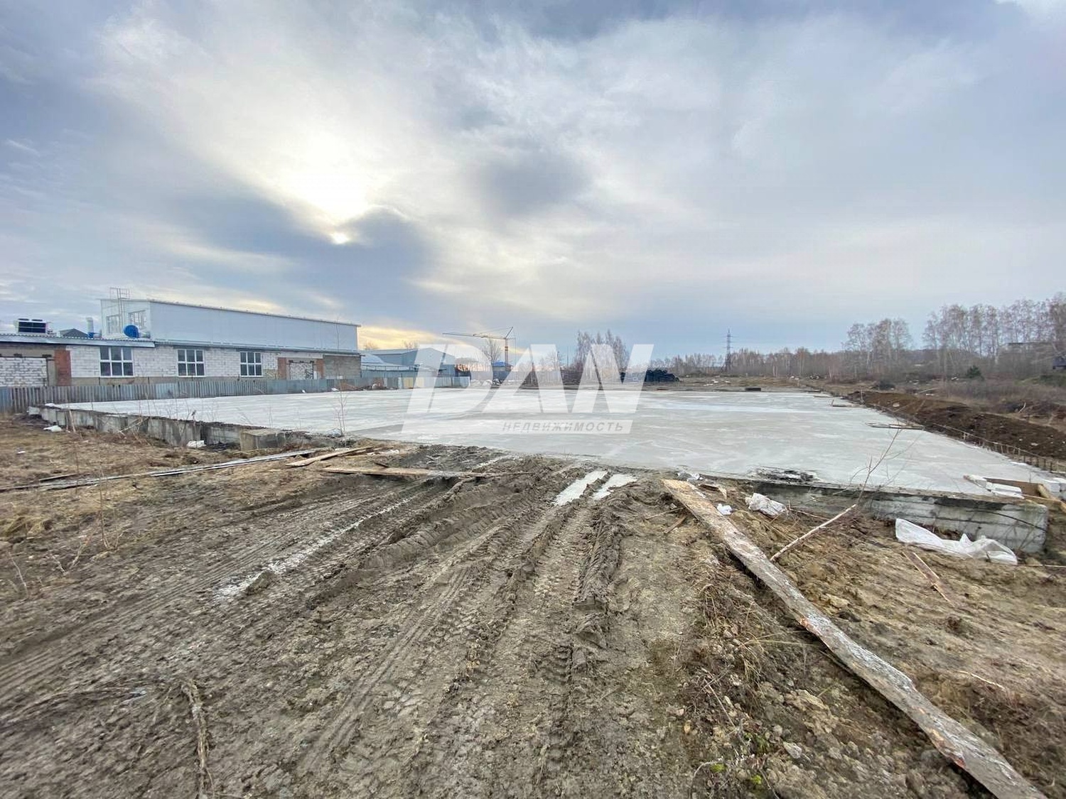 Склад 1700 м²