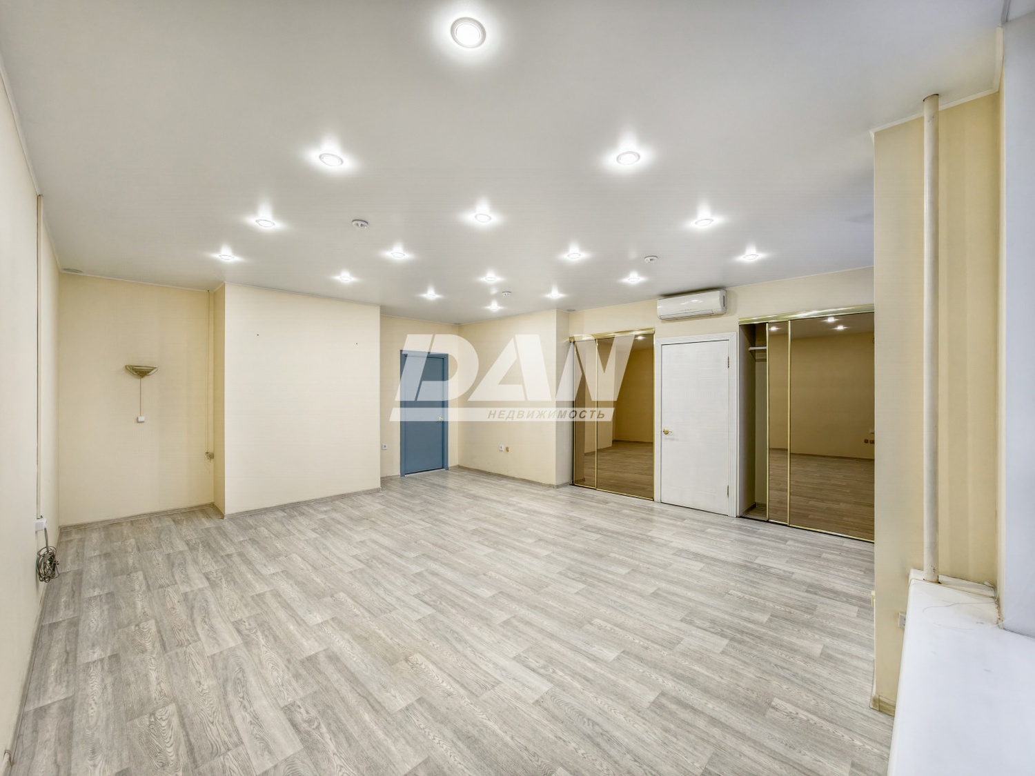Офис 1050,9 м²