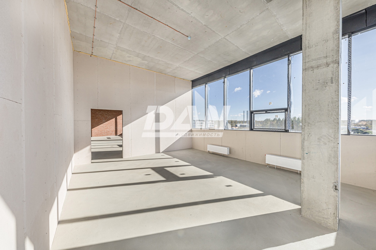 Помещение свободного назначения 641,3 м²