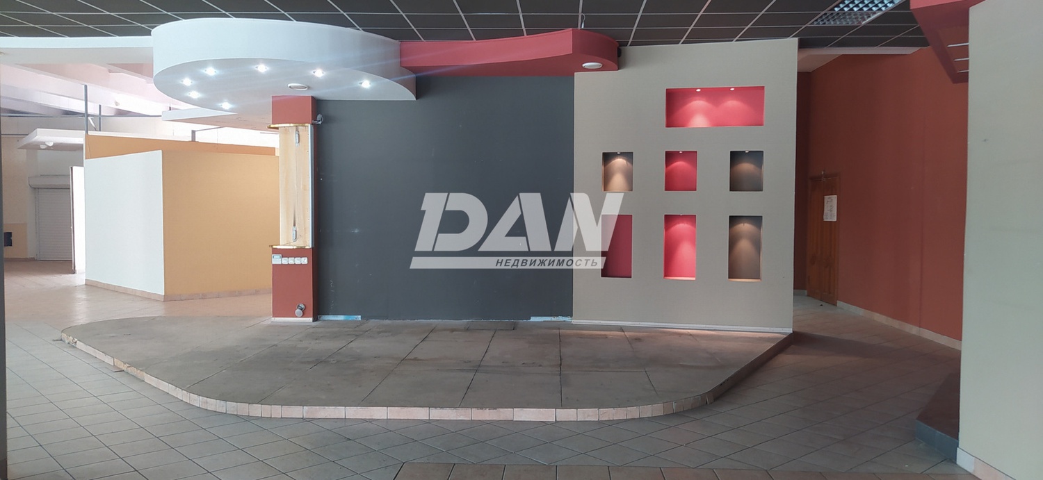 Помещение свободного назначения 820 м²