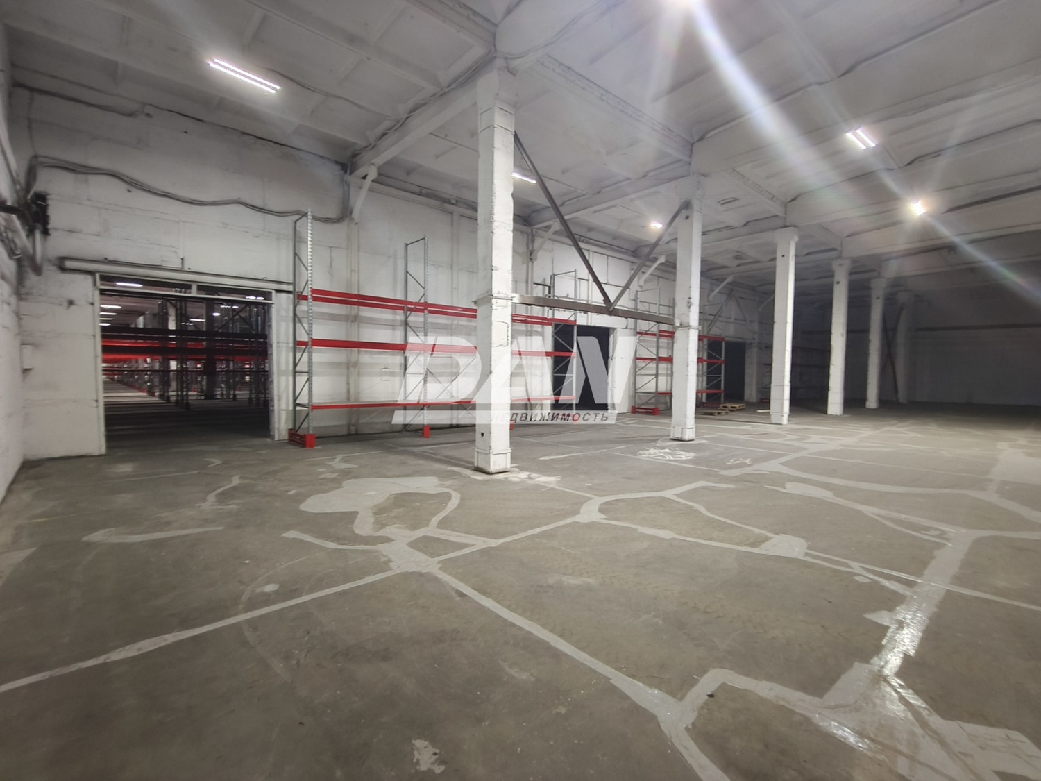Склад 7468 м²
