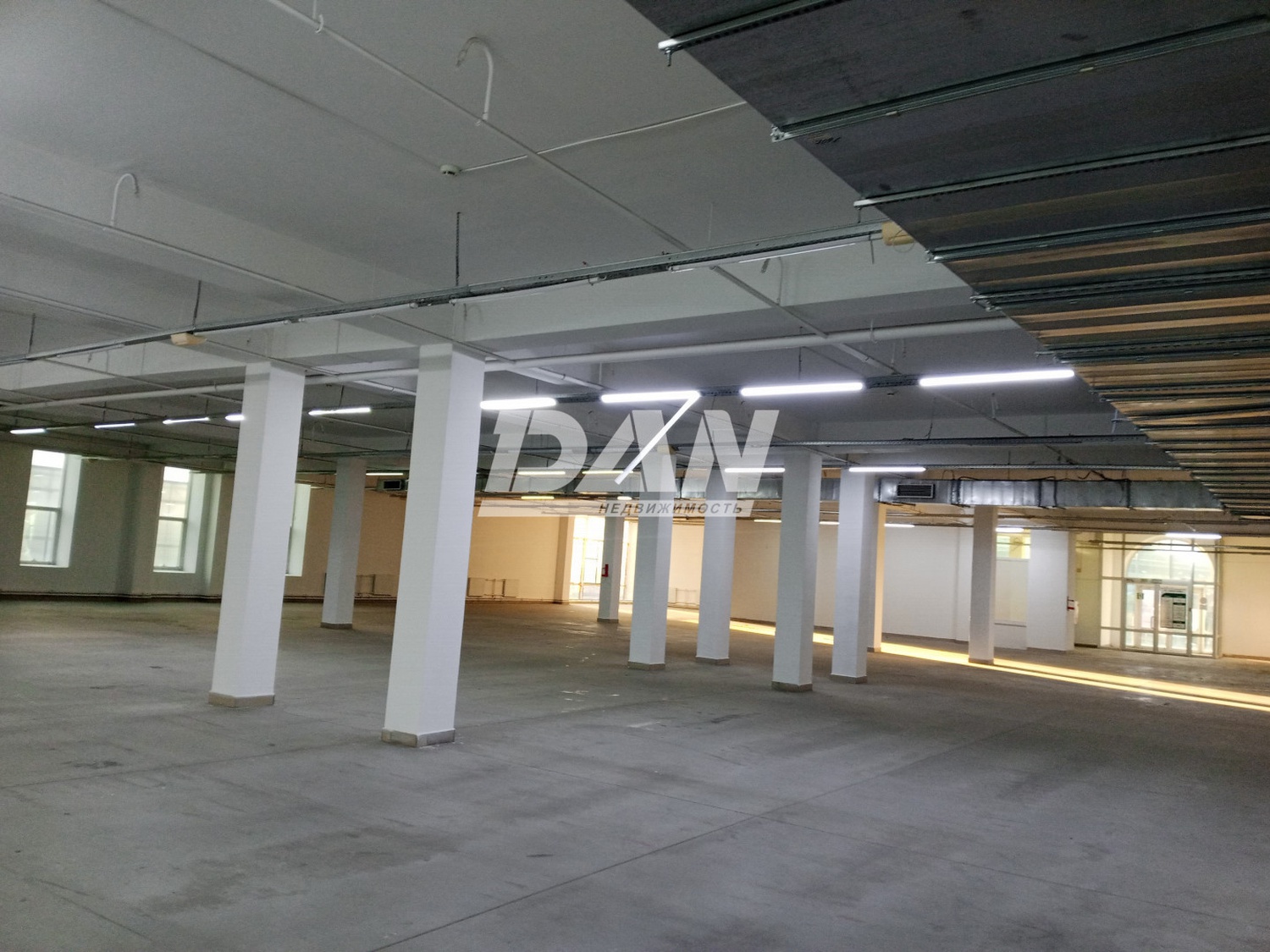 Помещение свободного назначения 400 м²