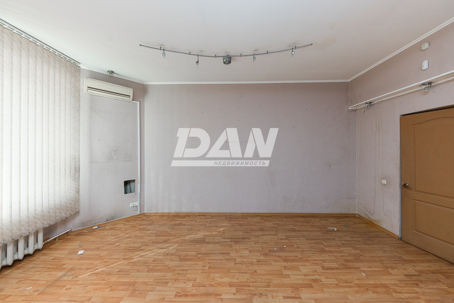 Торговое помещение 300 м²