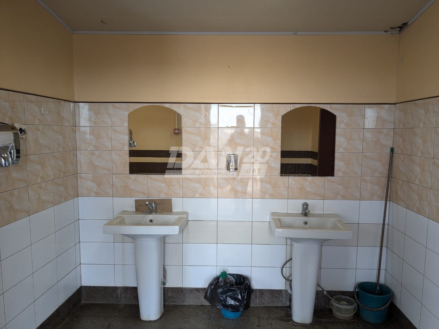 Торговое помещение 329,3 м²