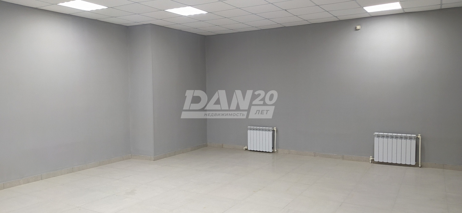 Торговое помещение 215,2 м²