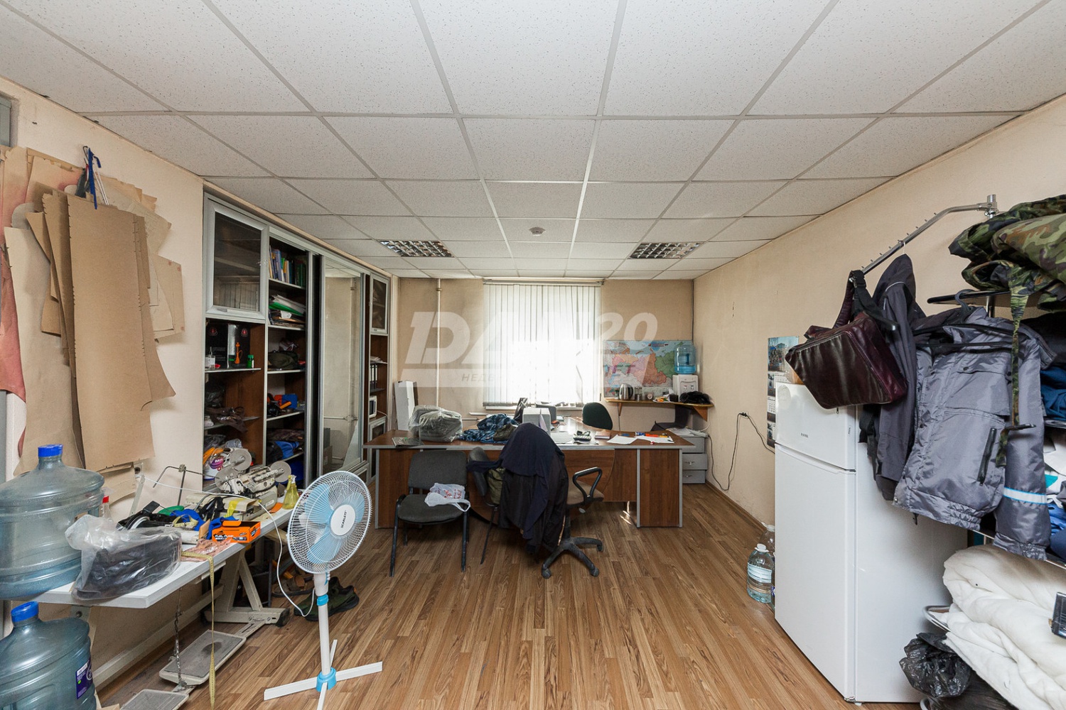 Офис 944 м²
