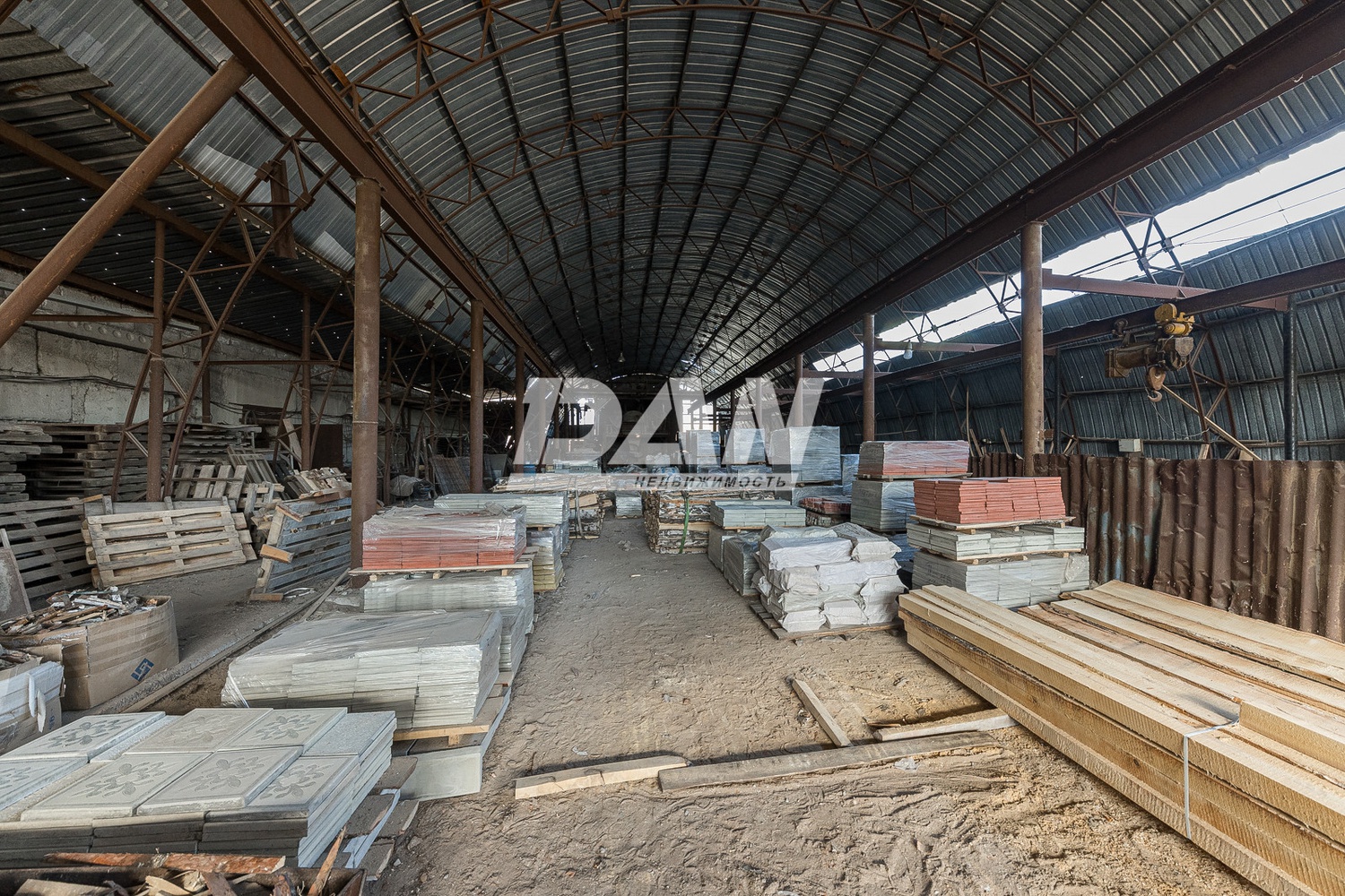 Производственное помещение 1132 м²