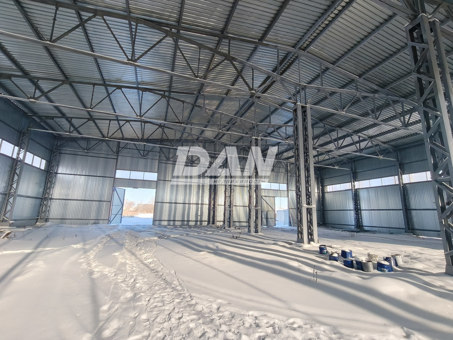 Склад 1300 м²