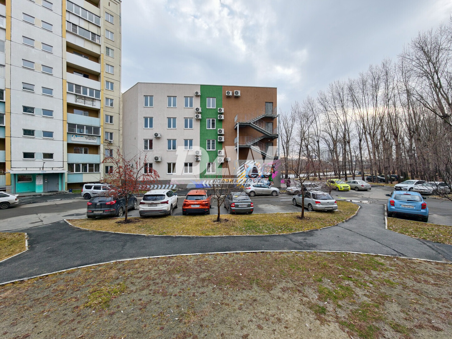 Помещение свободного назначения 321 м²