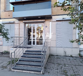 Торговое помещение, 84 м²