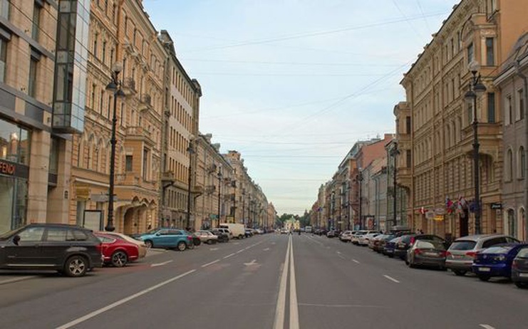 Стрит-ритейл восстанавливается: доля свободных помещений на основных торговых коридорах Санкт-Петербурга начинает сокращаться