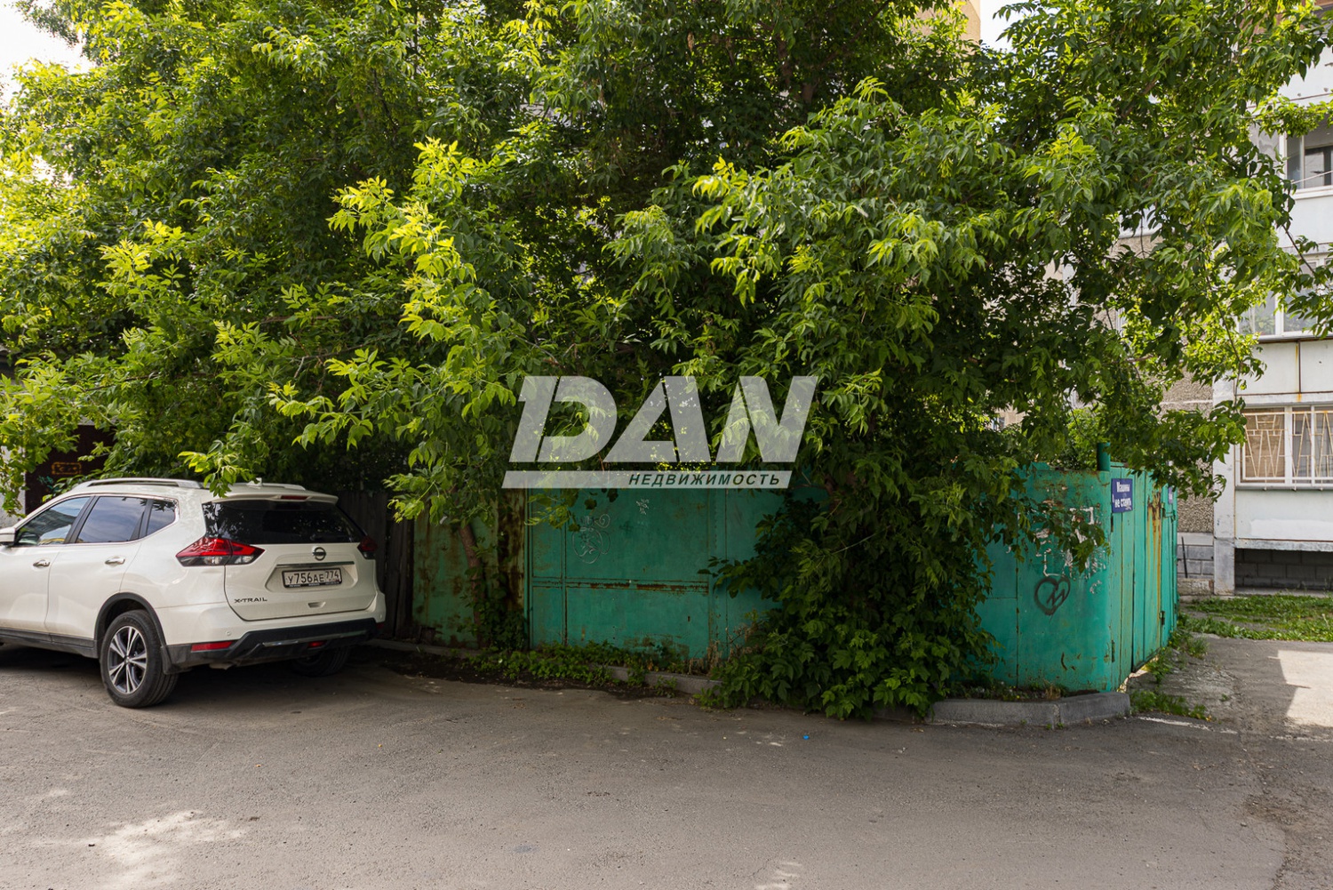 Земельный участок 810 м²