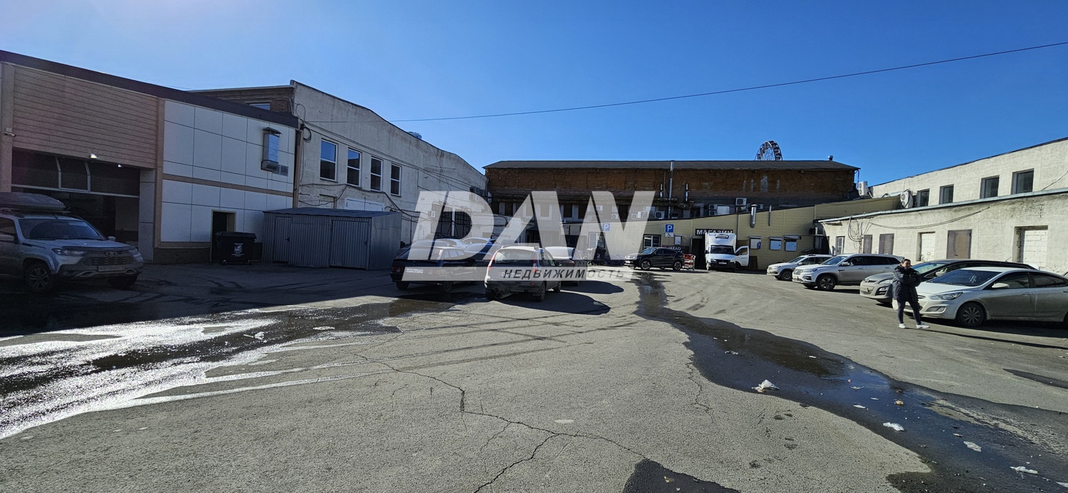 Торговая площадь 1486 м²