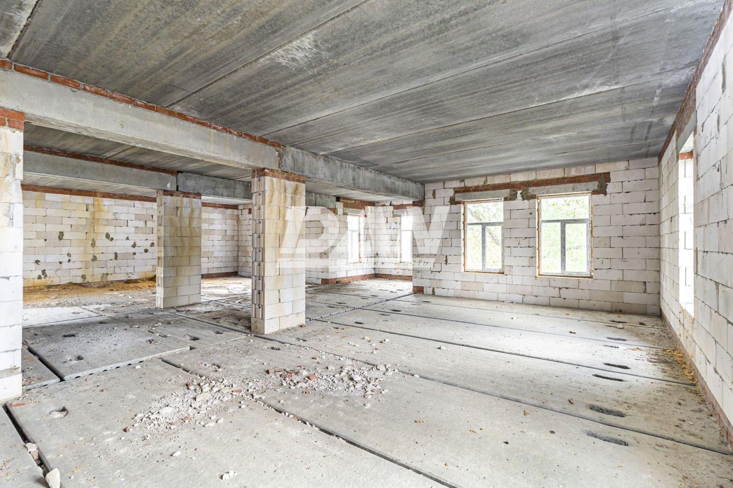 Помещение свободного назначения 1032 м²