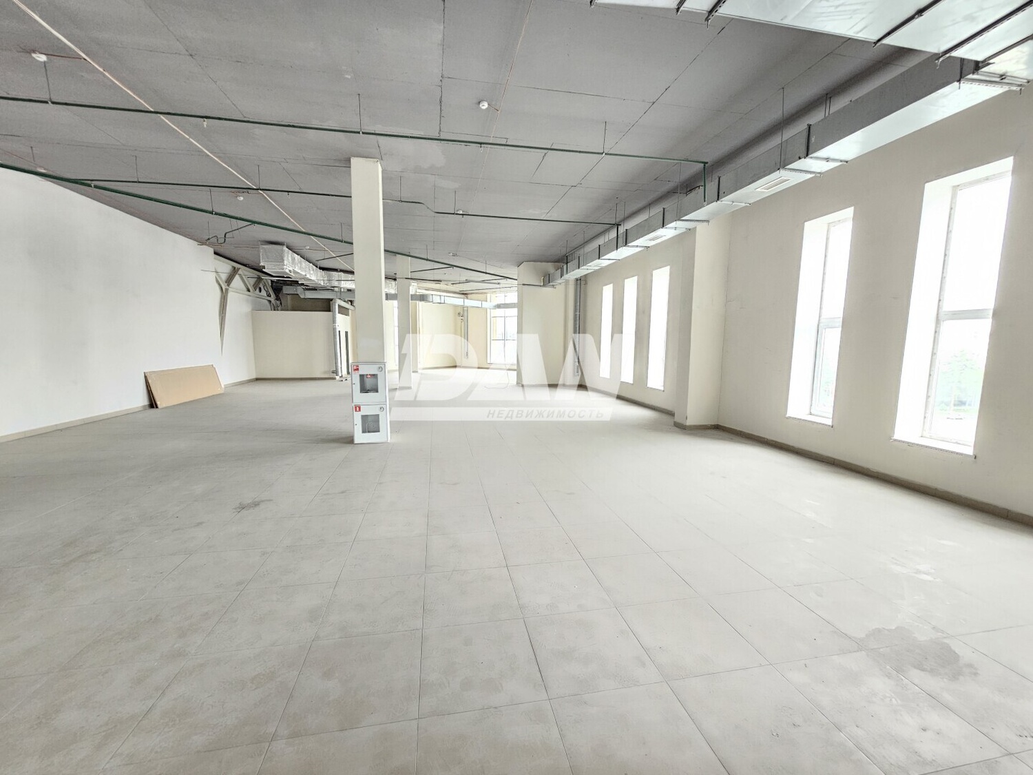Помещение свободного назначения 356 м²
