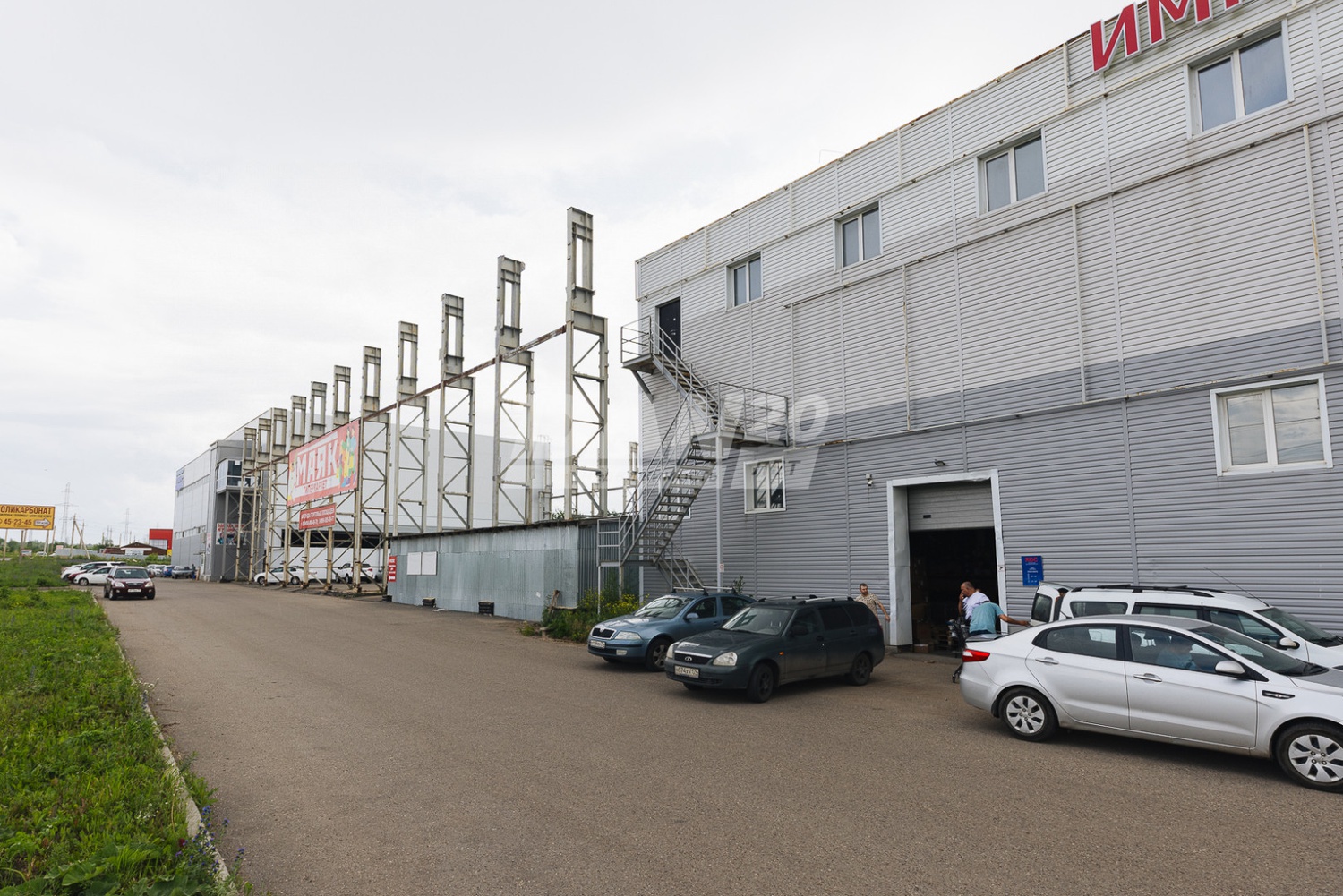 Торговая площадь 5000 м²