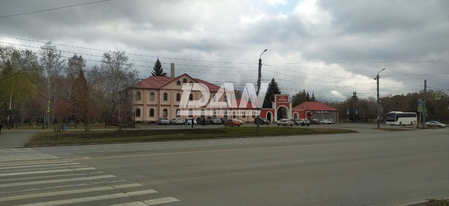 Помещение свободного назначения 587,8 м²