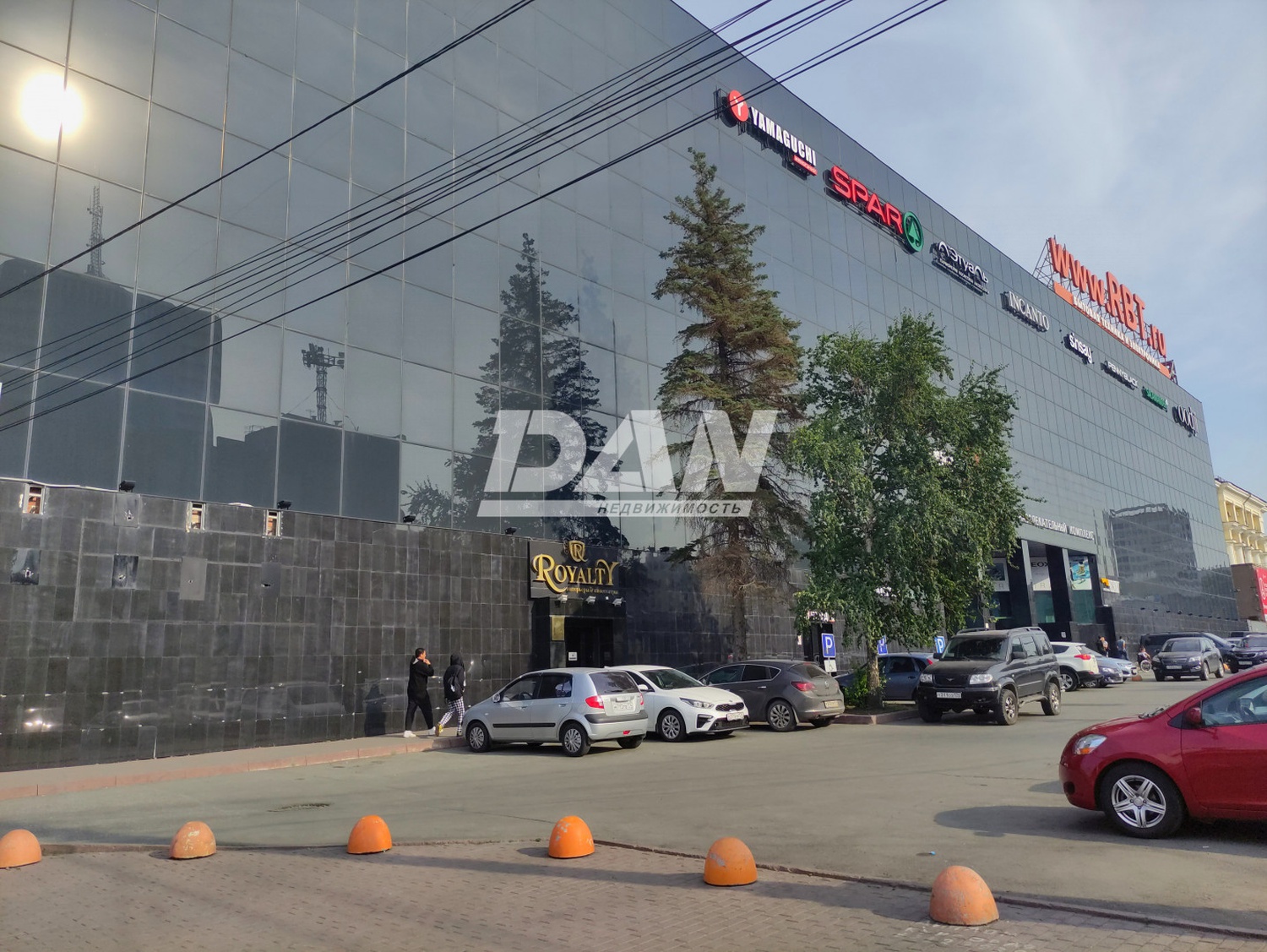 Торговое помещение 337,4 м²