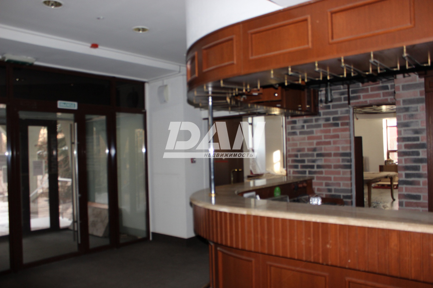 Помещение свободного назначения 897,7 м²