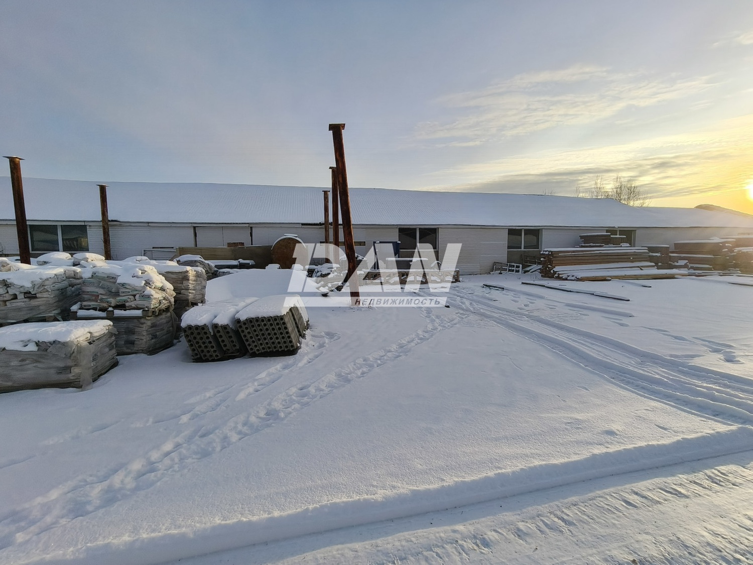 Производственное помещение 1627 м²