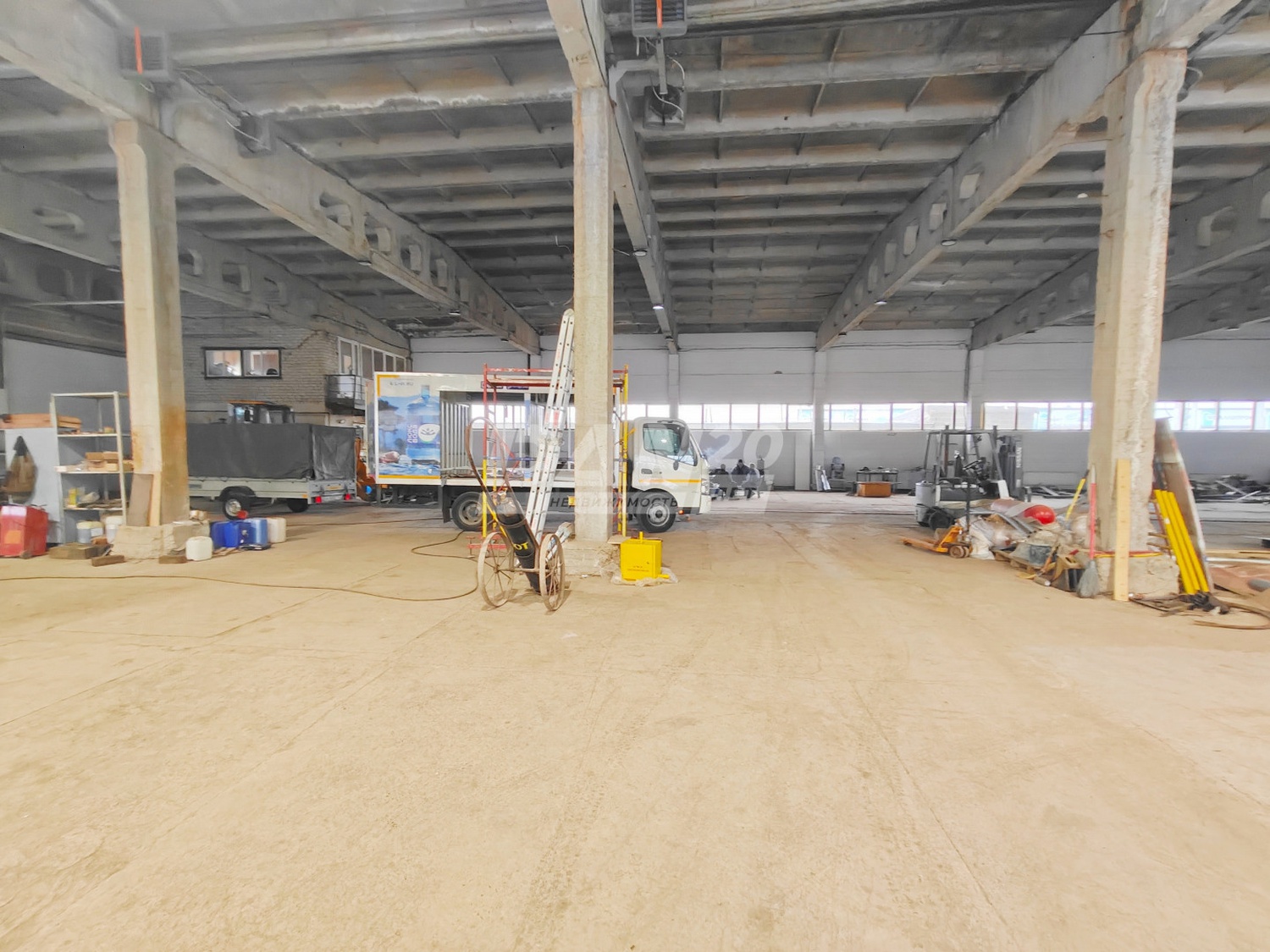 Производственное помещение 10000 м²