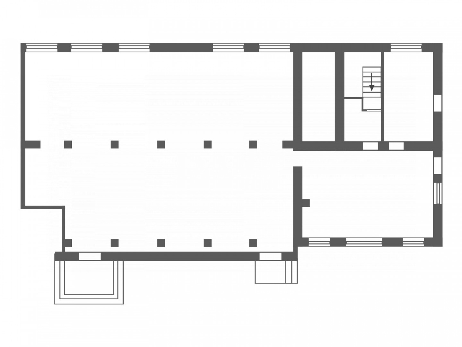 Торговое помещение 243,9 м²