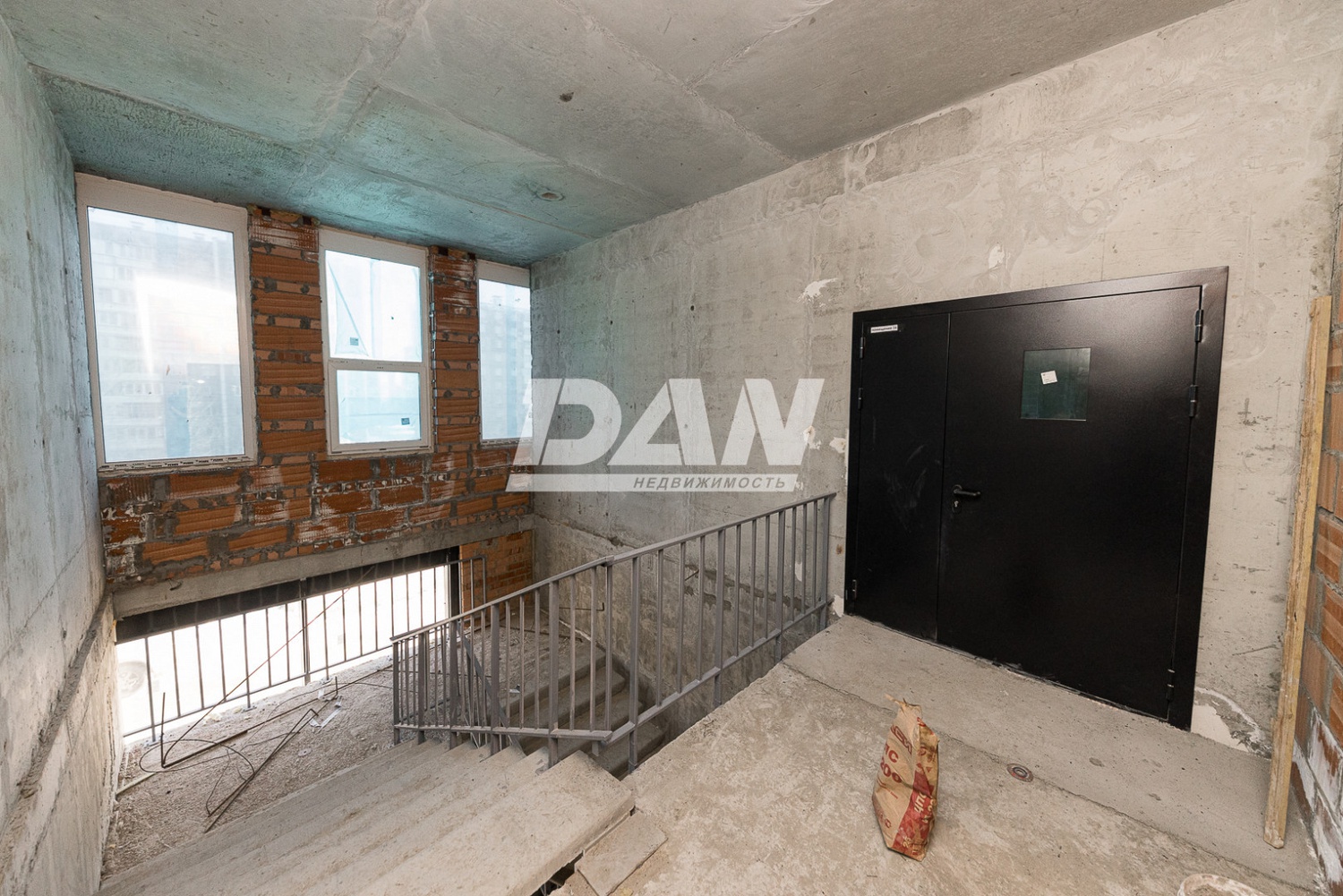 Помещение свободного назначения 278,8 м²