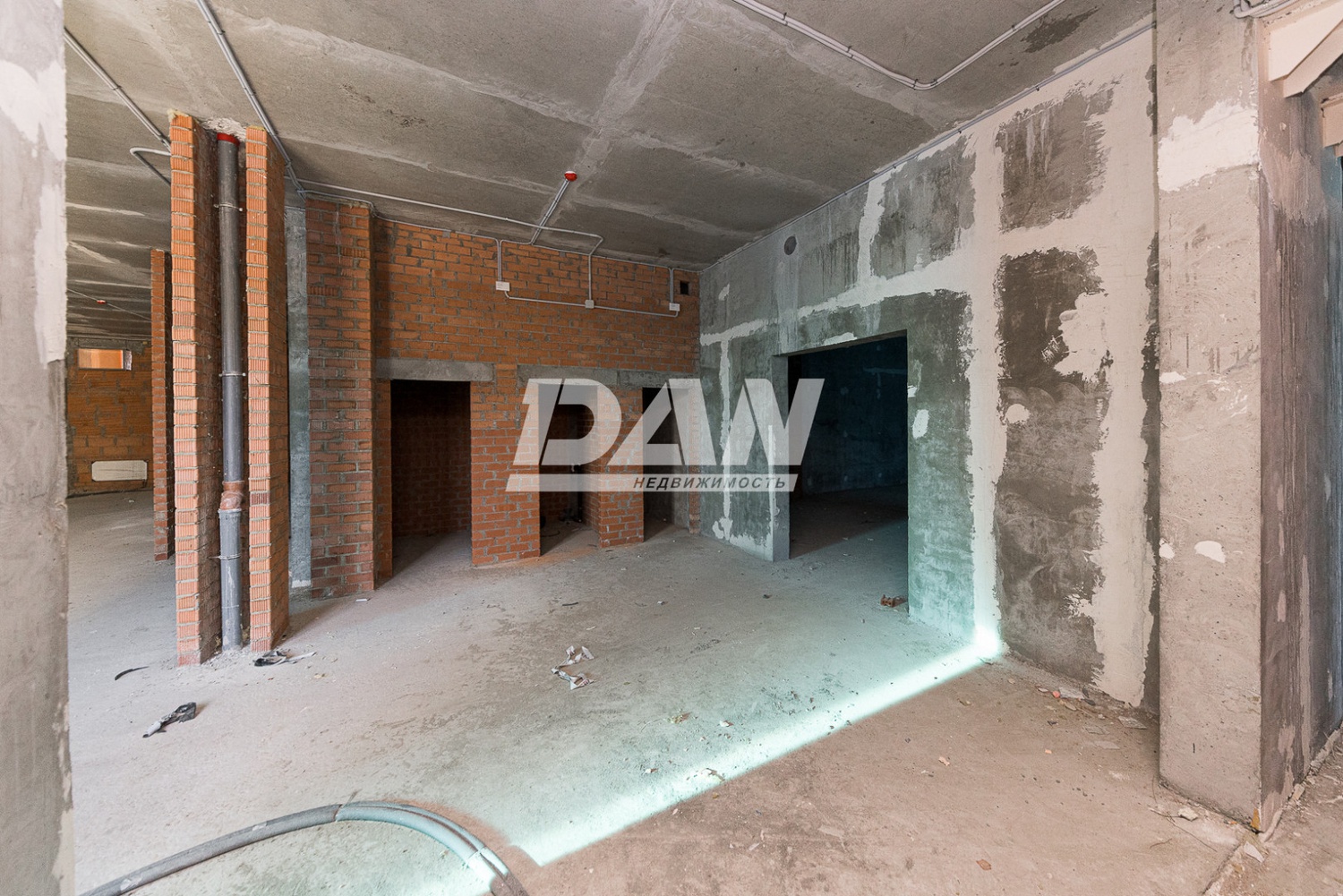 Помещение свободного назначения 327,8 м²