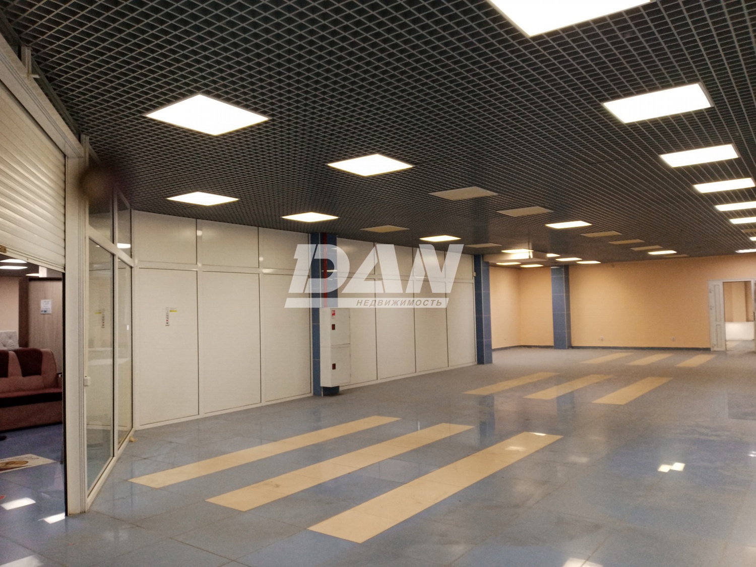 Помещение свободного назначения 290 м²